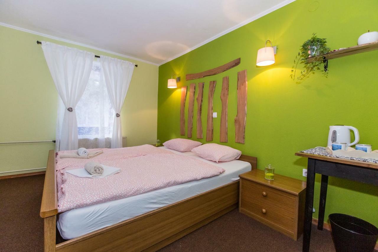 Rooms Malina Blejska Dobrava Buitenkant foto