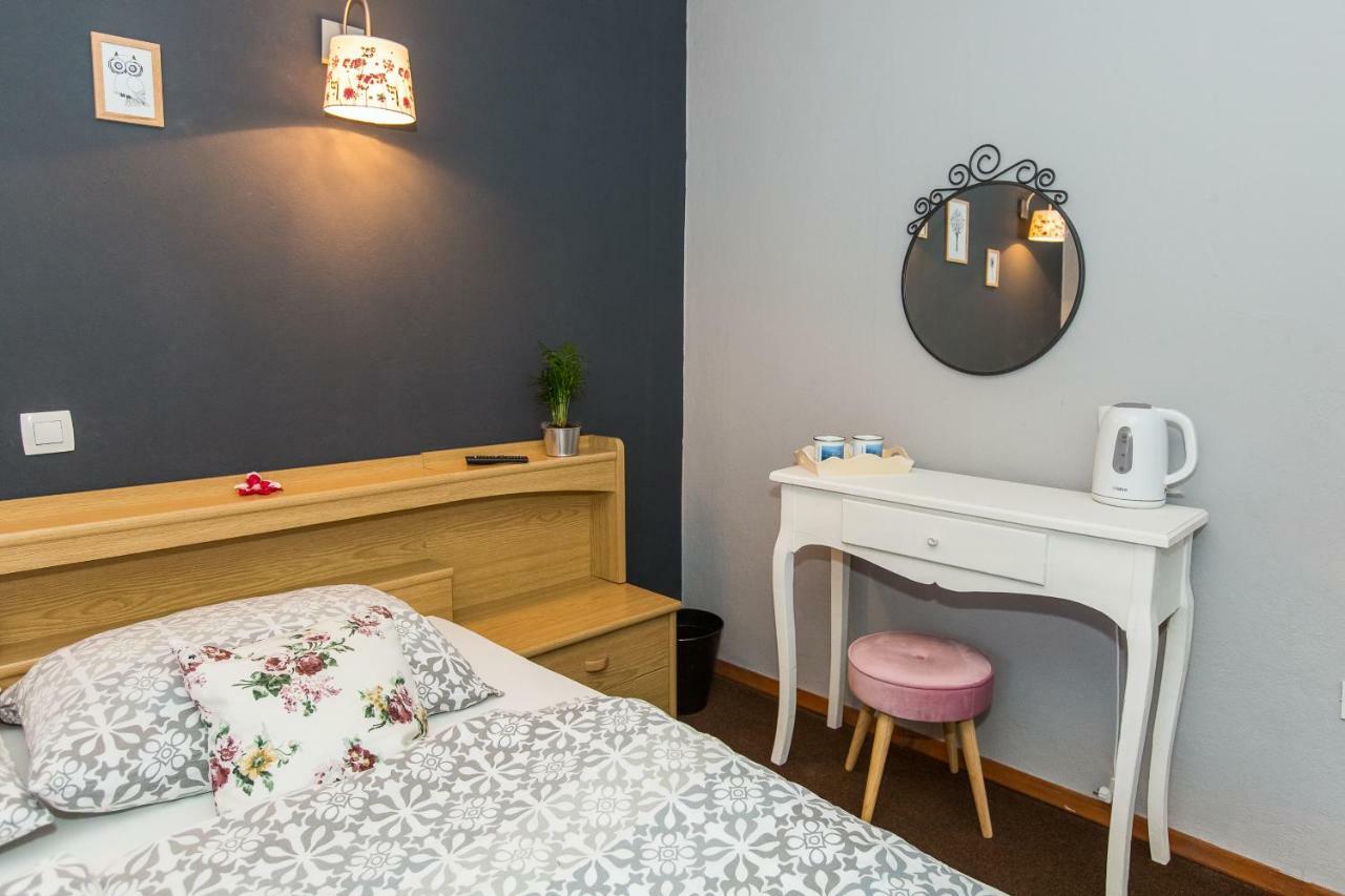 Rooms Malina Blejska Dobrava Buitenkant foto